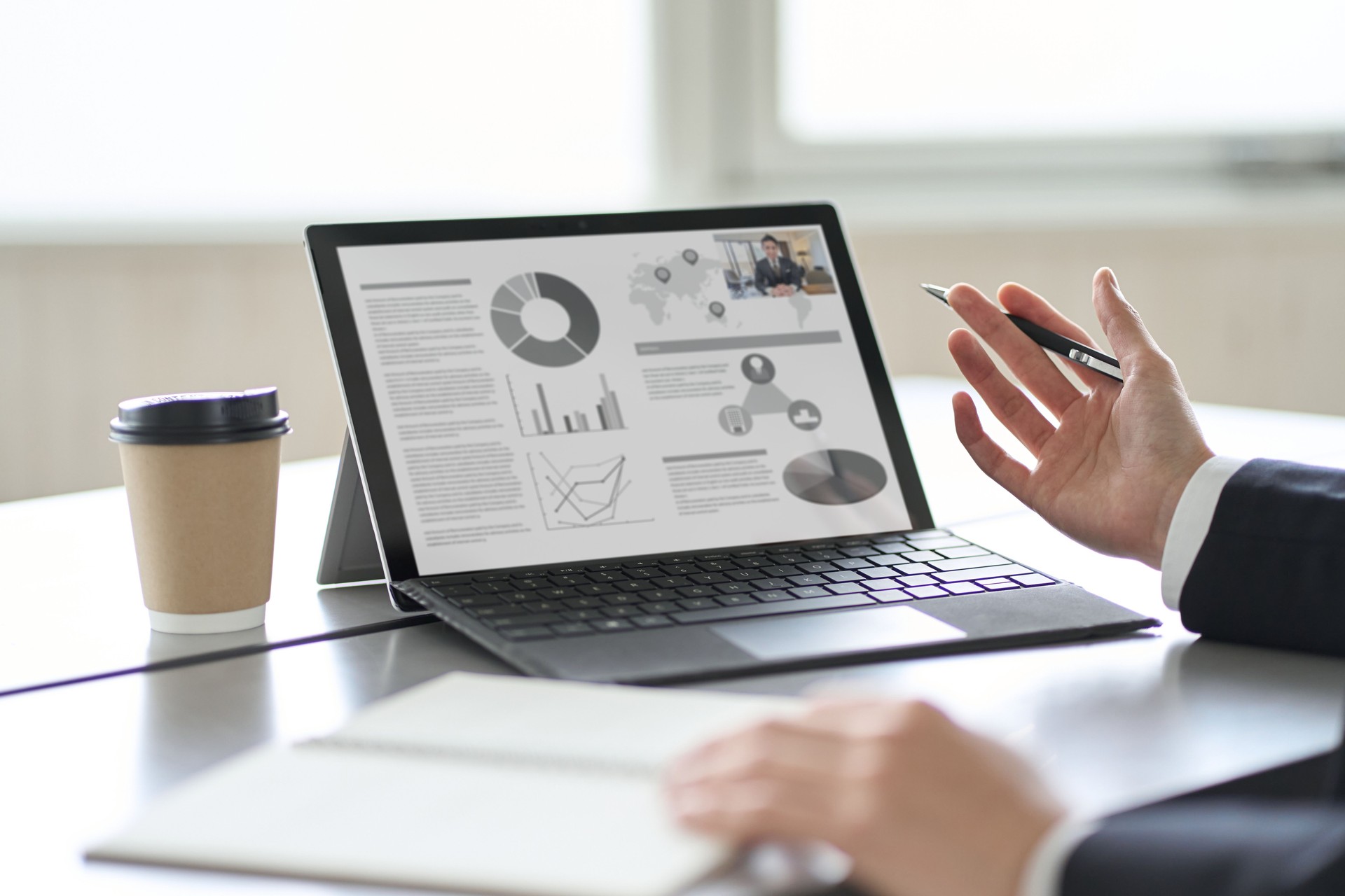 Asian business people having an online meeting